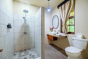 Sweet Songs Jungle Lodge, a Muy’Ono Resort