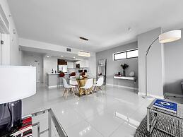 Bay Breeze Premium Apartments By Eskape Collection