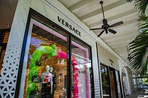 Bay Breeze Premium Apartments By Eskape Collection