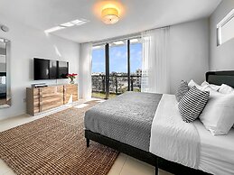 Bay Breeze Premium Apartments By Eskape Collection