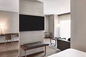 AC Hotel by Marriott Phoenix Biltmore