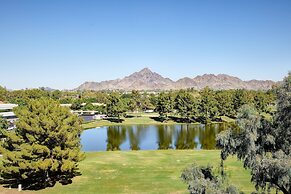 AC Hotel by Marriott Phoenix Biltmore