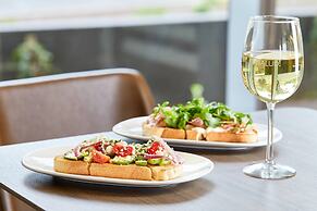 AC Hotel by Marriott Phoenix Biltmore