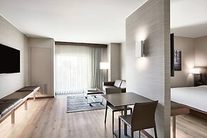 AC Hotel by Marriott Phoenix Biltmore