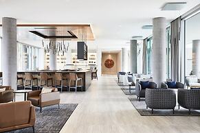 AC Hotel by Marriott Phoenix Biltmore