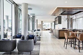 AC Hotel by Marriott Phoenix Biltmore