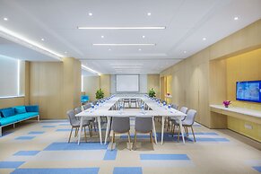 Holiday Inn Express Zhengzhou Longzi Lake by IHG