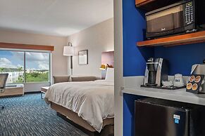 Holiday Inn Express & Suites Orlando - Lake Buena Vista by IHG