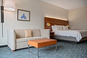Holiday Inn Express & Suites Orlando - Lake Buena Vista by IHG