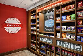Hampton Inn & Suites Chicago Waukegan