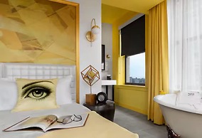 Angad Arts Hotel St. Louis, Tapestry Collection by Hilton