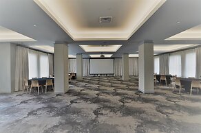 Angad Arts Hotel St. Louis, Tapestry Collection by Hilton