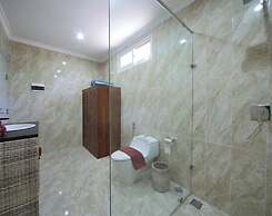 Meno Mojo Beach Resort