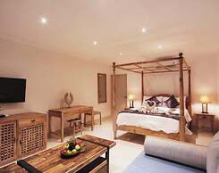 Meno Mojo Beach Resort