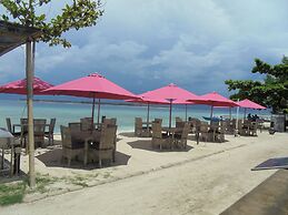 Meno Mojo Beach Resort