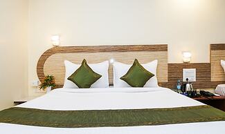 Treebo Hillway Inn Main Market
