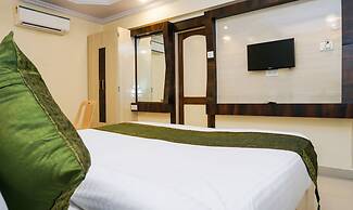 Treebo Hillway Inn Main Market