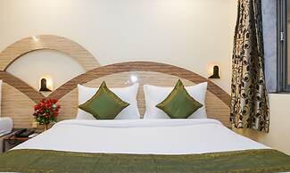 Treebo Hillway Inn Main Market