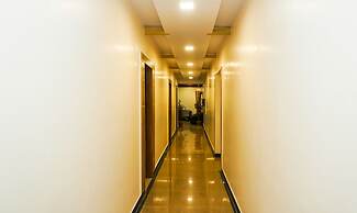 Treebo Hillway Inn Main Market