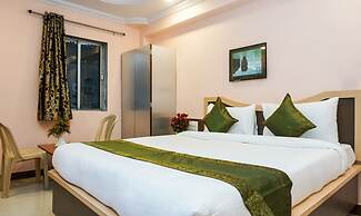 Treebo Hillway Inn Main Market