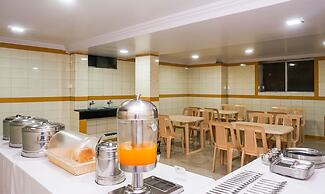 Treebo Hillway Inn Main Market