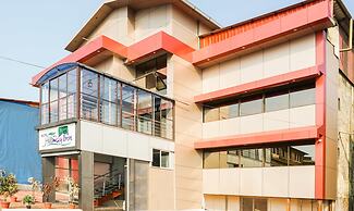 Treebo Hillway Inn Main Market