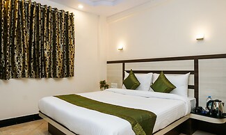 Treebo Hillway Inn Main Market