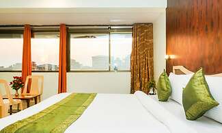 Treebo Hillway Inn Main Market