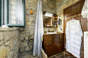 Majestic Chateau - Spectacular Seascapes & Pool