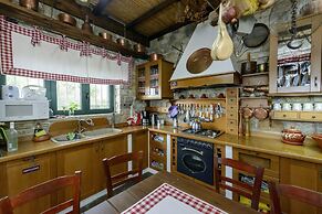 Majestic Chateau - Spectacular Seascapes & Pool