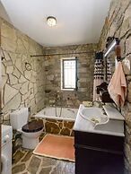 Majestic Chateau - Spectacular Seascapes & Pool