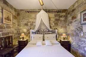 Majestic Chateau - Spectacular Seascapes & Pool