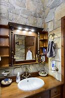 Majestic Chateau - Spectacular Seascapes & Pool