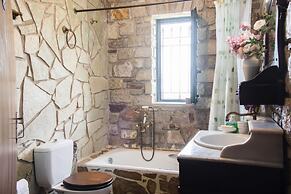 Majestic Chateau - Spectacular Seascapes & Pool