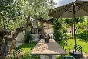 Majestic Chateau - Spectacular Seascapes & Pool