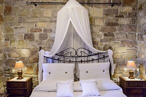 Majestic Chateau - Spectacular Seascapes & Pool