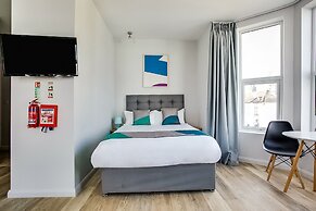 OYO Studiotel GY - Modern Hotel Apartments