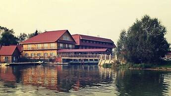 Country Club Medvezhy Ozera