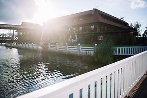 Country Club Medvezhy Ozera