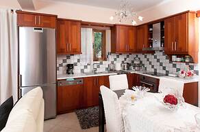 Spacious Villa Stunning Seaview - Perfect Location