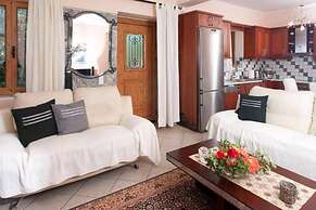 Spacious Villa Stunning Seaview - Perfect Location