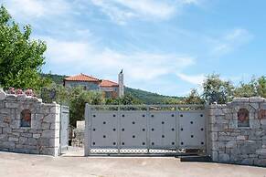 Spacious Villa Stunning Seaview - Perfect Location