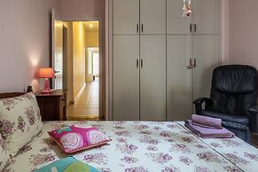 Melina's Central Flat, 5min To The Beach