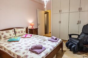 Melina's Central Flat, 5min To The Beach