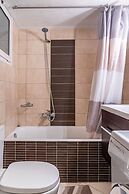 Melina's Central Flat, 5min To The Beach