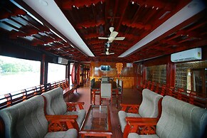 My Trip Houseboat