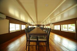 My Trip Houseboat