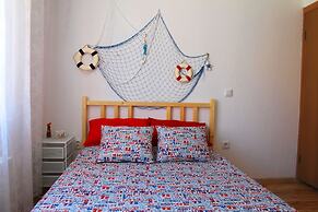 Apartments on Prospekt Dzerzhinskogo 238