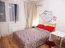 Apartments on Prospekt Dzerzhinskogo 238