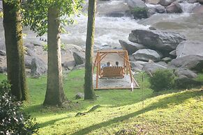 Evening Shade River Lodge and Cabins